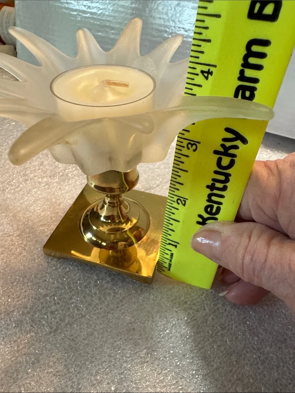 Partylite Glass Petal Tealight Candle Holder with Brass Base - Cream